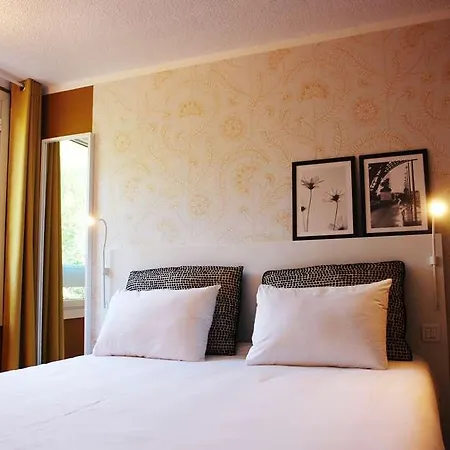 Brit Marseille Aeroport Hotel